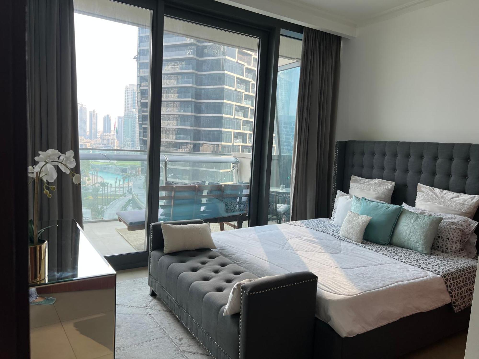 Burj Vista Apartment *